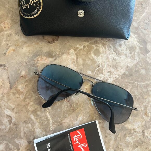 Ray Ban Polarized Aviator Sunglasses - Picture 4 of 6
